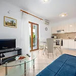 Apartment 5235-5 In